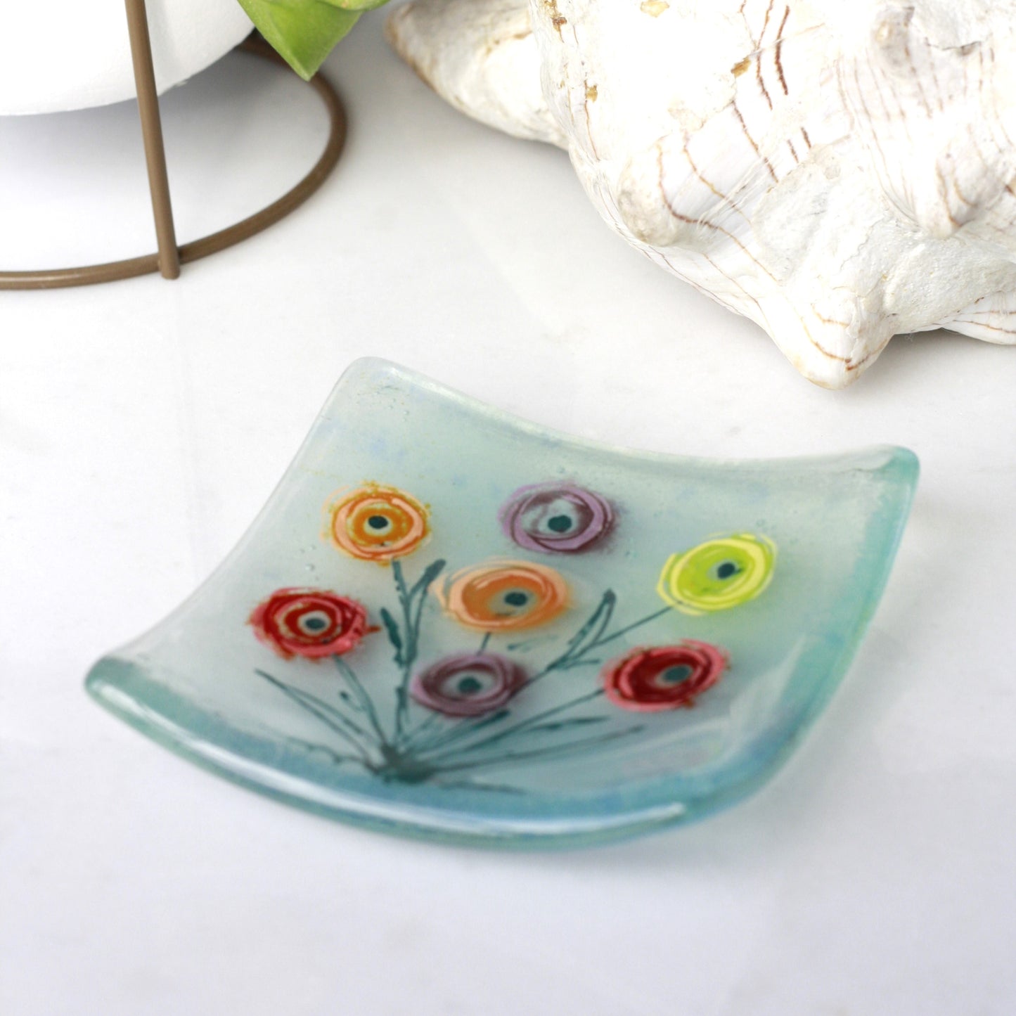 Peony flowers ring dish